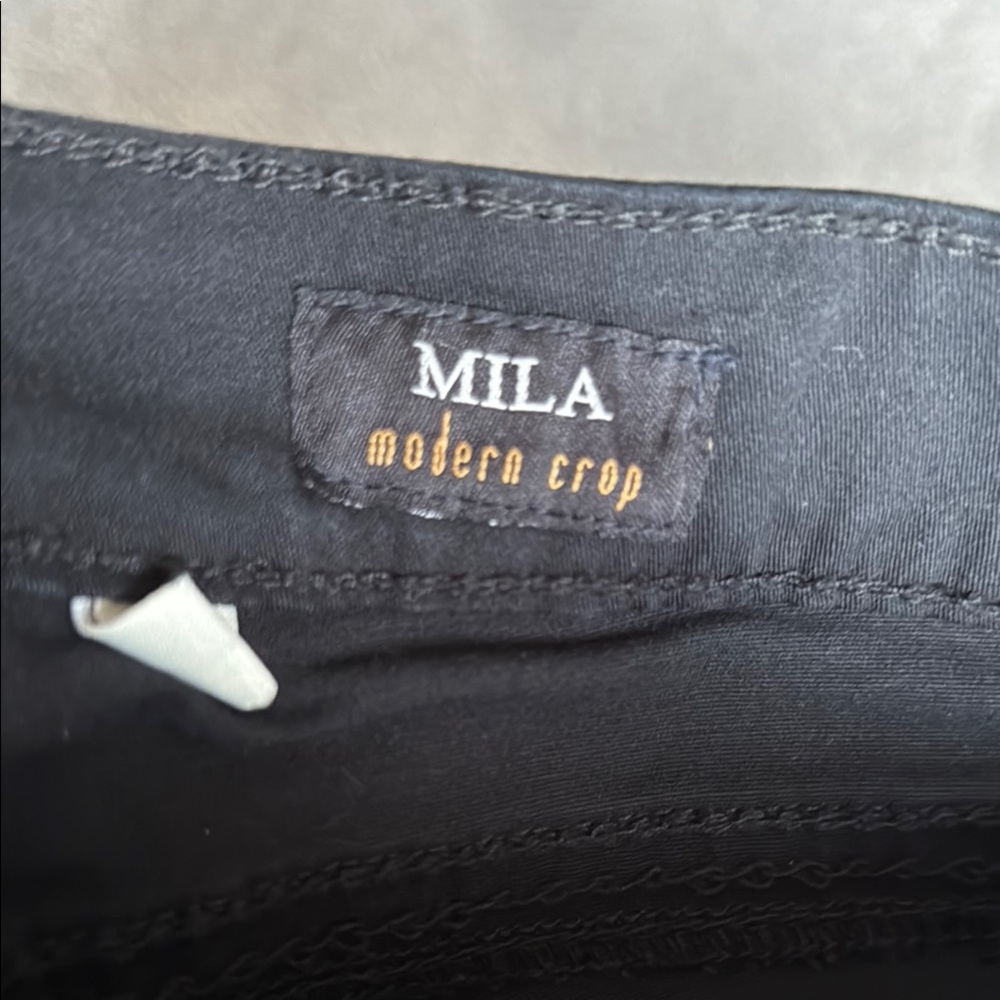 Union Bay Supplies Mila Modern Crop Black Pants. Size 10. - Picture 12 of 12